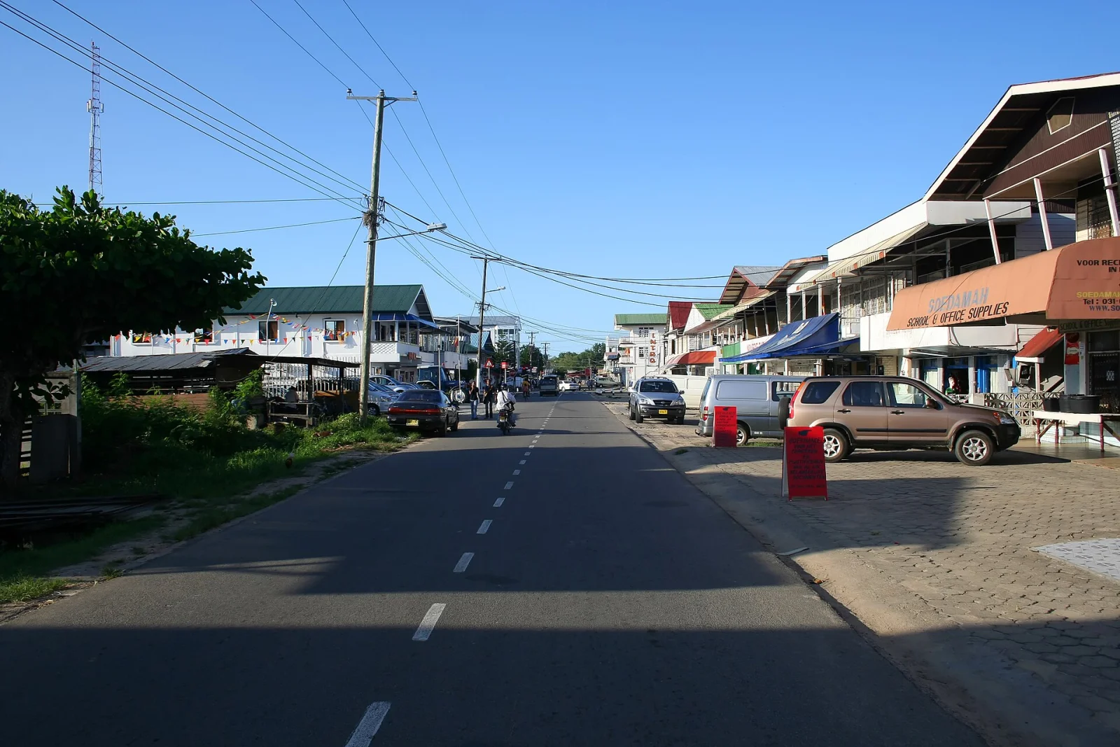 Straatbeeld in Nieuw-Nickerie, Suriname